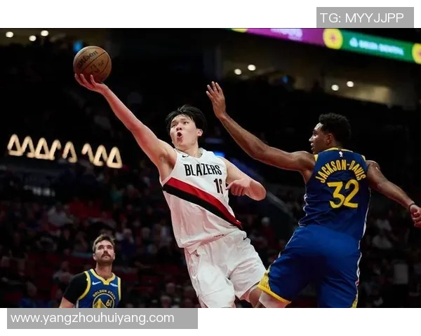 国王与太阳激战正酣NBA赛场精彩对决引燃球迷热情 国王与太阳激战正酣NBA赛场精彩对决引燃球迷热情